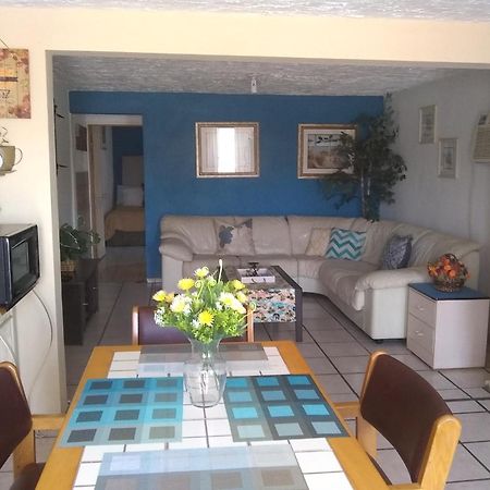 Departamento Sunny Apartment Rocky Point Exterior photo